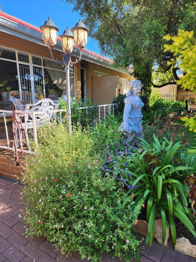 Schnehage Self Catering Bloemfontein Exterior foto